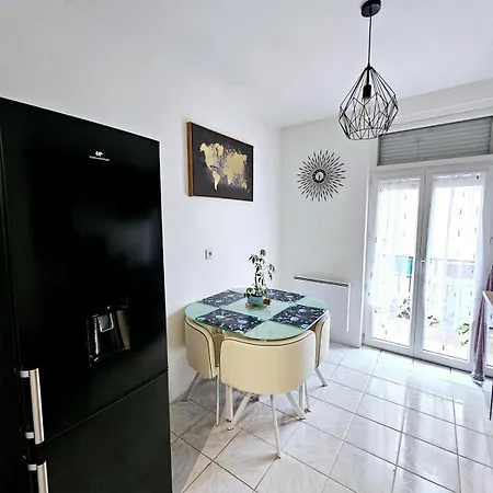 Appartement 2 Pieces, Acces Facile Au Centre Straatsburg